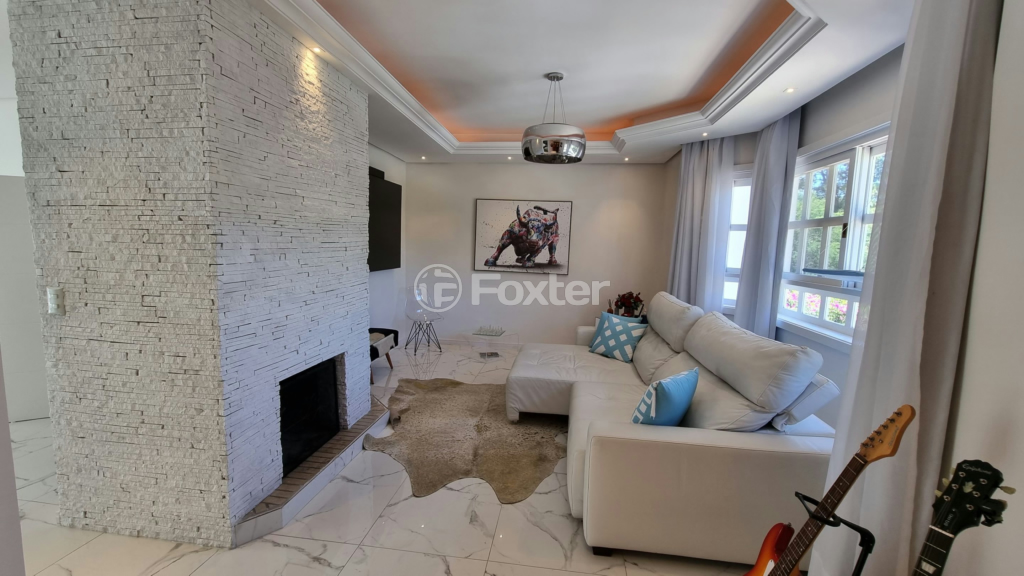 Casa à venda com 3 quartos, 215m² - Foto 4