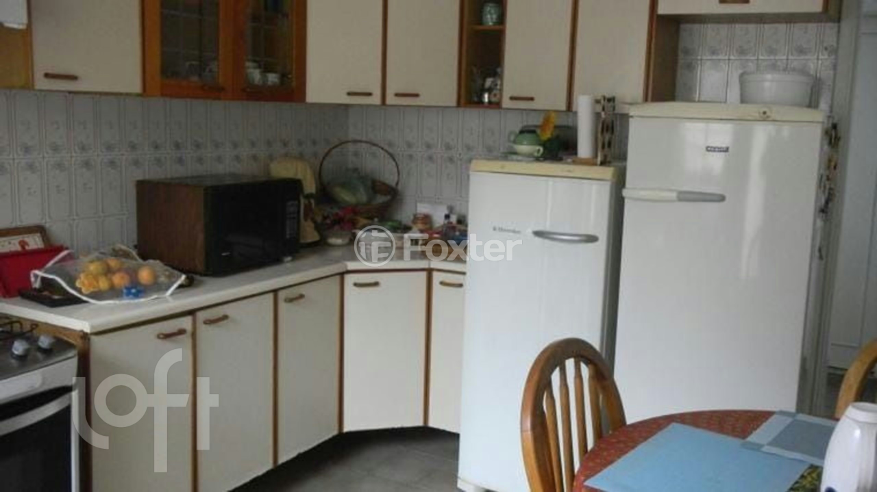 Casa à venda com 2 quartos, 290m² - Foto 3