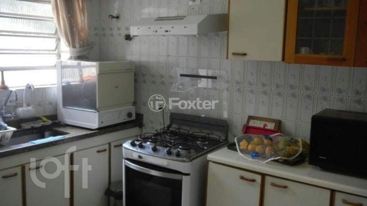 Casa à venda com 2 quartos, 290m² - Foto 2