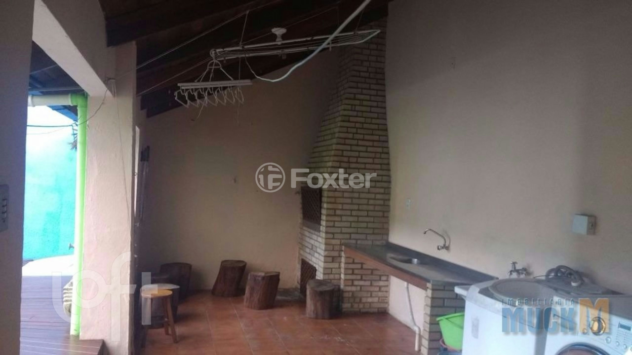 Casa à venda com 3 quartos, 240m² - Foto 18