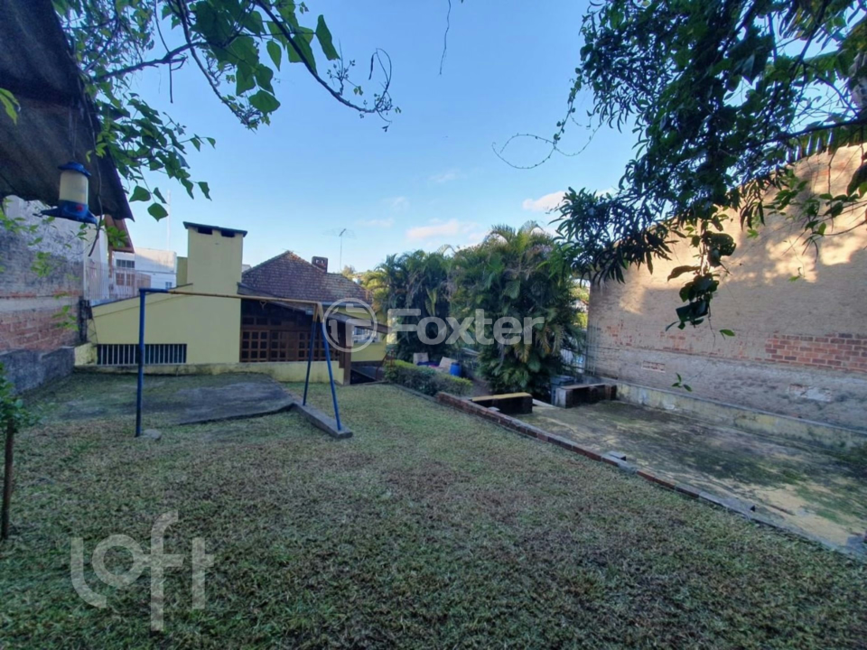 Casa à venda com 2 quartos, 241m² - Foto 3