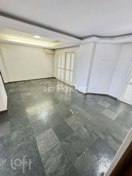 Apartamento à venda com 3 quartos, 131m² - Foto 4