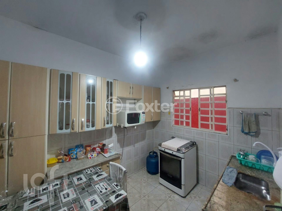 Casa à venda com 1 quarto, 208m² - Foto 1