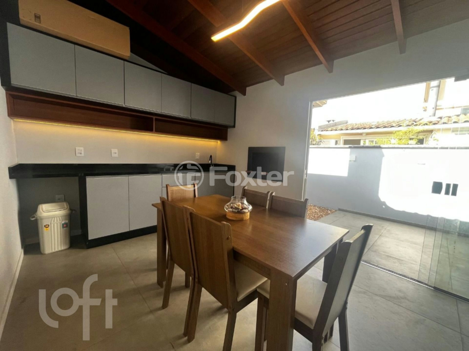 Casa à venda com 3 quartos, 92m² - Foto 24