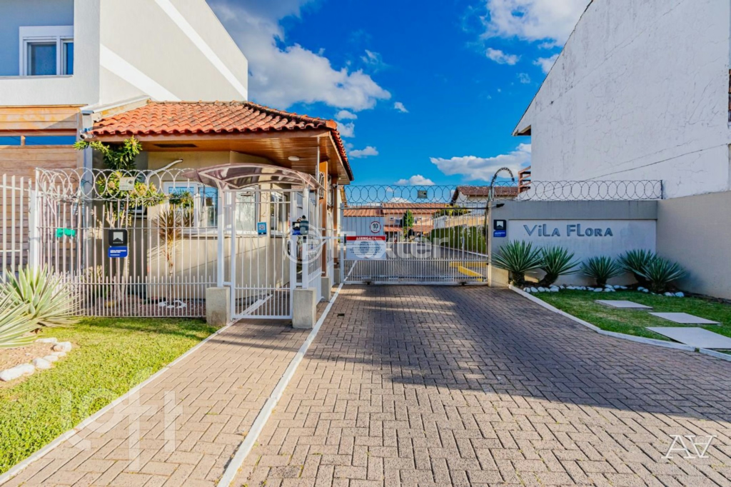 Casa à venda com 3 quartos, 92m² - Foto 8