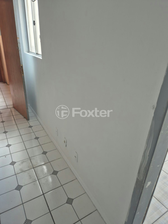 Apartamento à venda com 2 quartos, 42m² - Foto 2