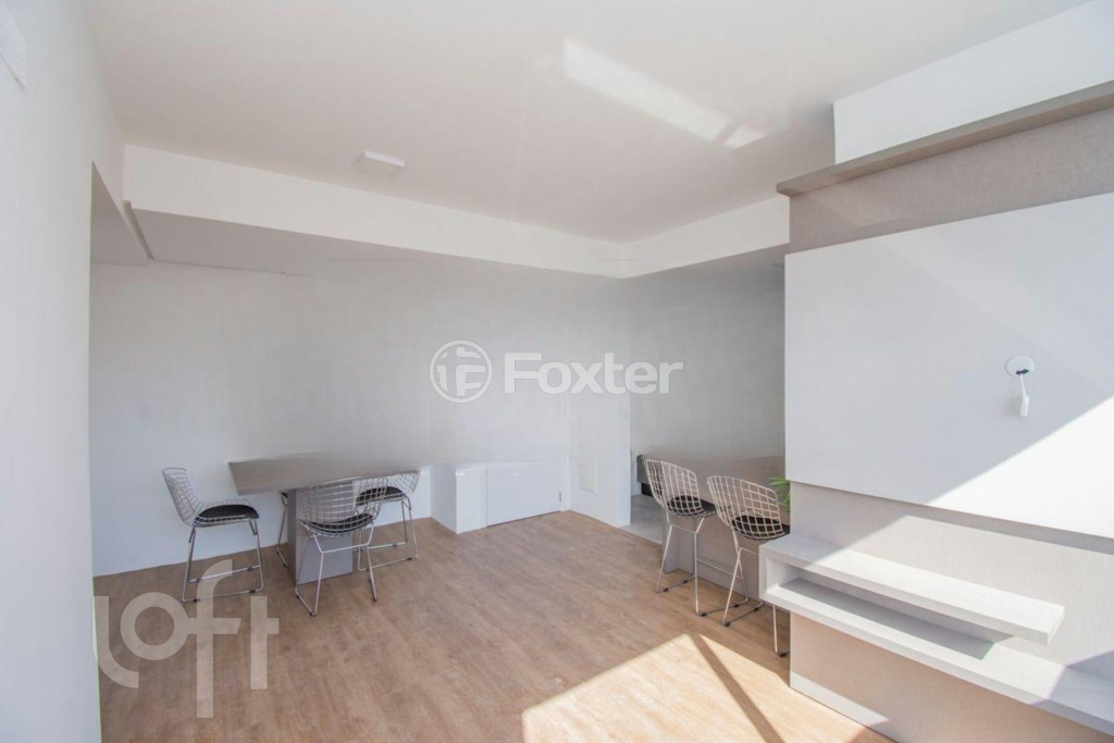 Apartamento à venda com 2 quartos, 64m² - Foto 2