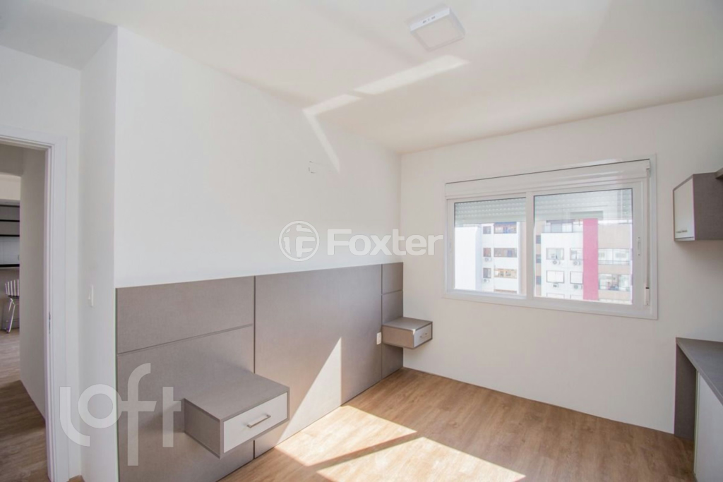 Apartamento à venda com 2 quartos, 64m² - Foto 9