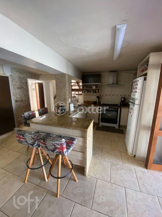 Casa à venda com 3 quartos, 210m² - Foto 12