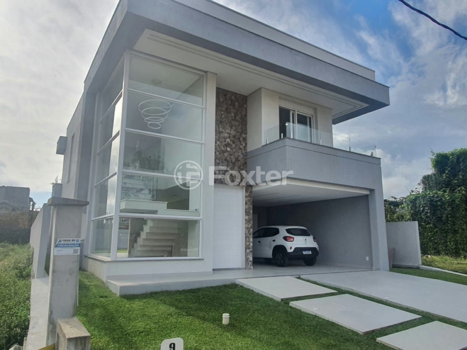 Casa de Condomínio à venda com 3 quartos, 224m² - Foto 1