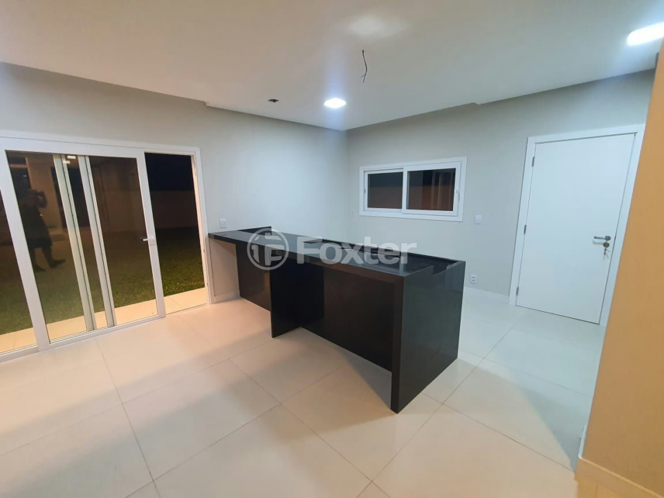 Casa de Condomínio à venda com 3 quartos, 224m² - Foto 5