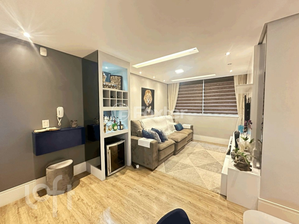 Apartamento à venda com 3 quartos, 78m² - Foto 1