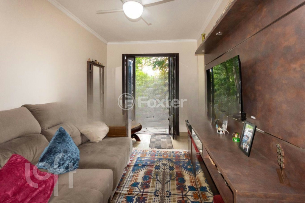 Casa à venda com 5 quartos, 226m² - Foto 6