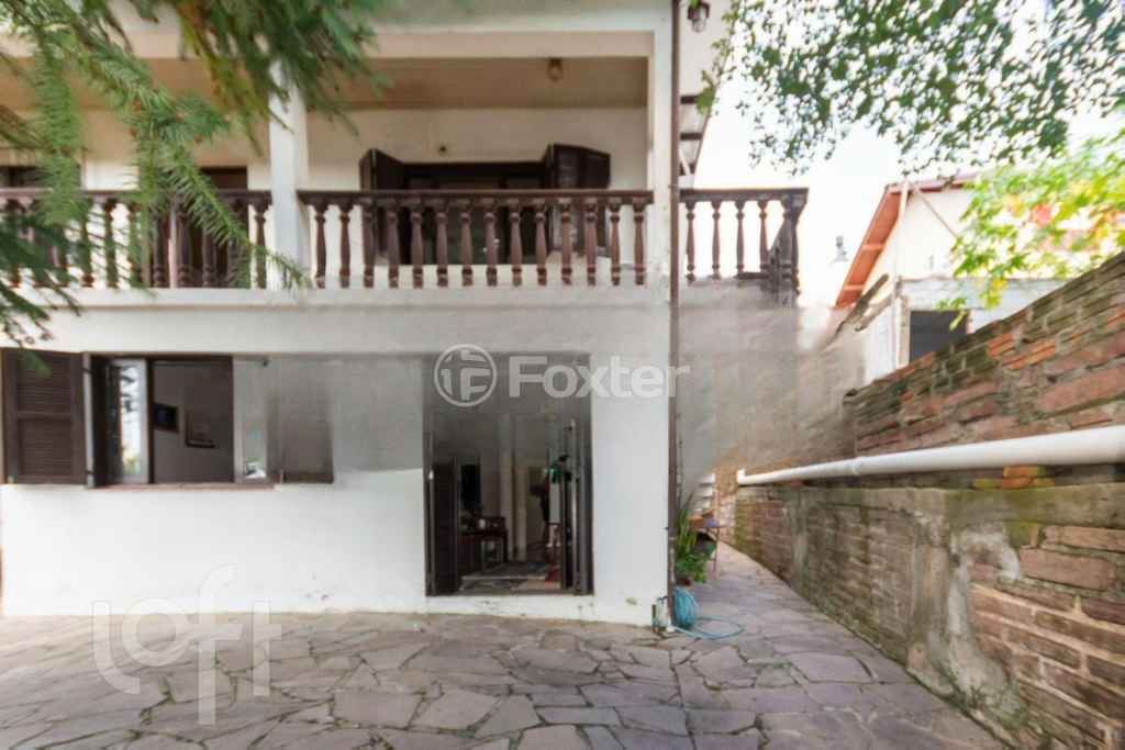 Casa à venda com 5 quartos, 226m² - Foto 3