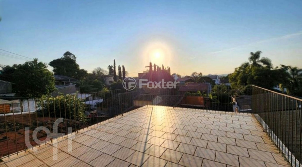 Casa à venda com 3 quartos, 195m² - Foto 4