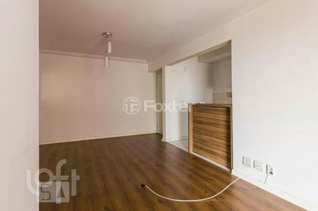 Apartamento à venda com 3 quartos, 74m² - Foto 2