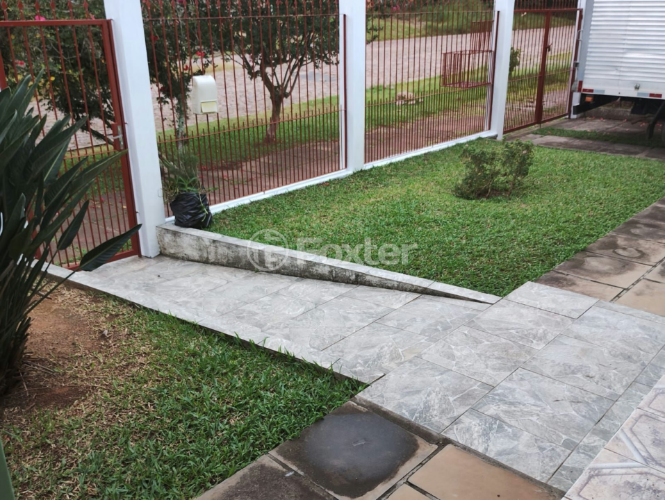 Casa à venda com 2 quartos, 95m² - Foto 2