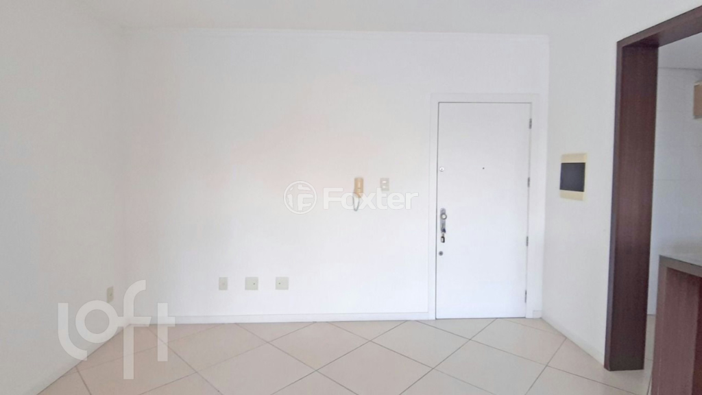 Apartamento à venda com 2 quartos, 67m² - Foto 3