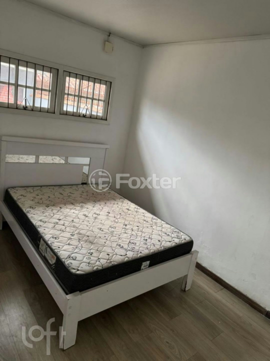 Casa à venda com 4 quartos, 220m² - Foto 7