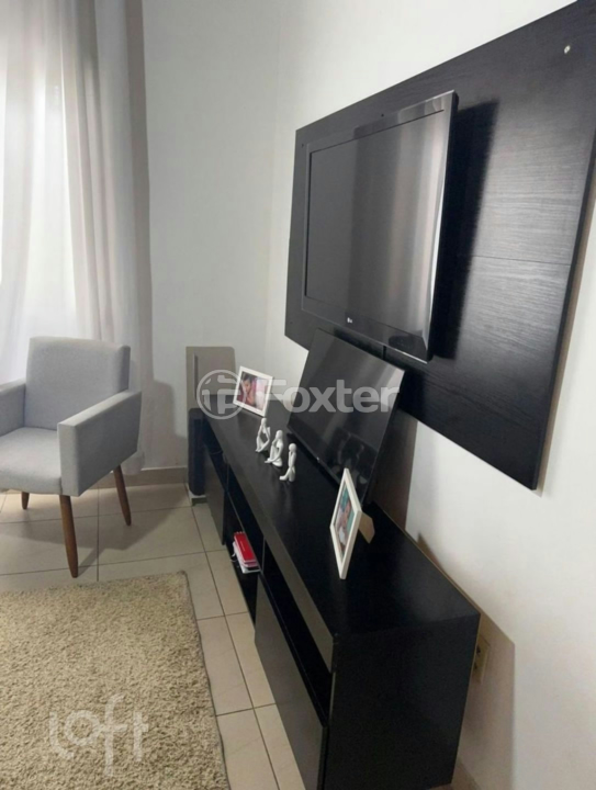 Casa à venda com 4 quartos, 220m² - Foto 1
