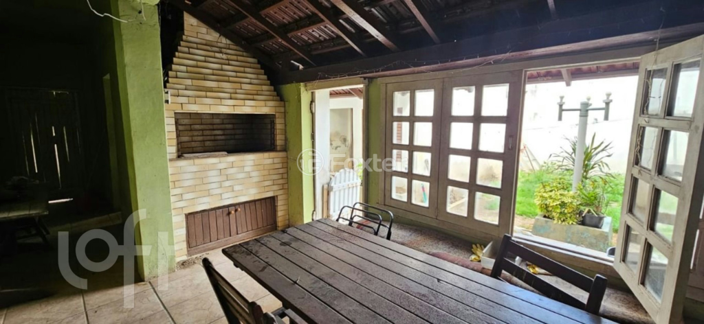 Casa à venda com 5 quartos, 216m² - Foto 7