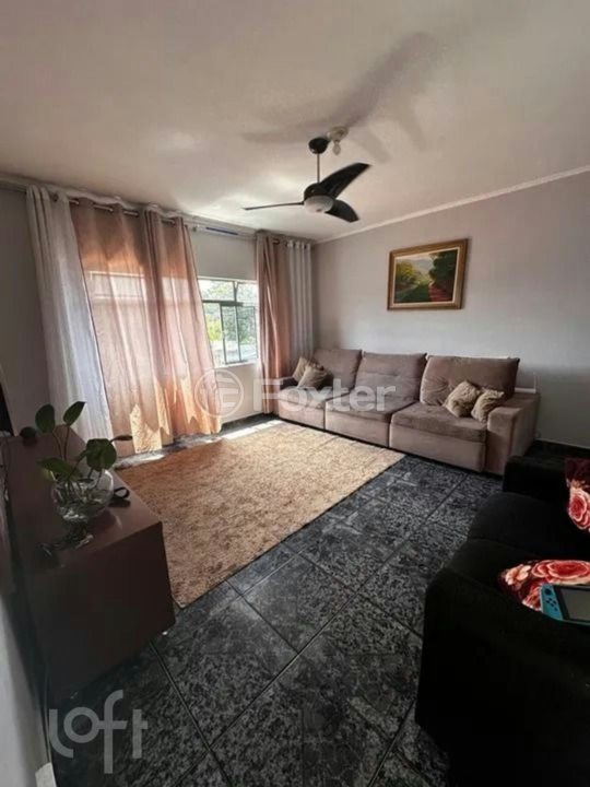 Casa à venda com 3 quartos, 140m² - Foto 1