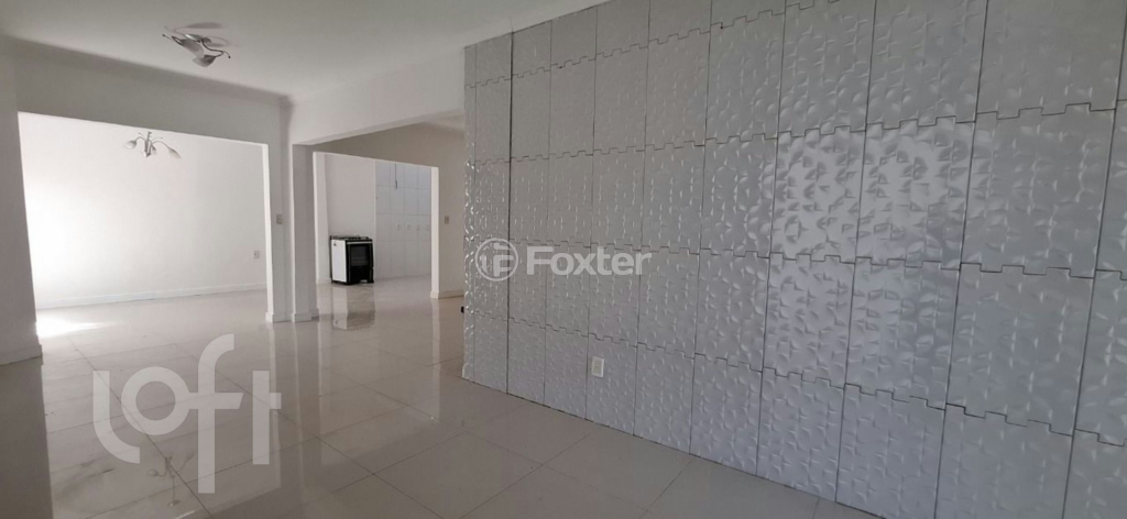 Casa à venda com 3 quartos, 160m² - Foto 4