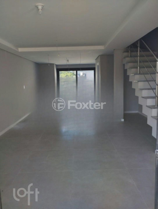 Casa à venda com 3 quartos, 115m² - Foto 2