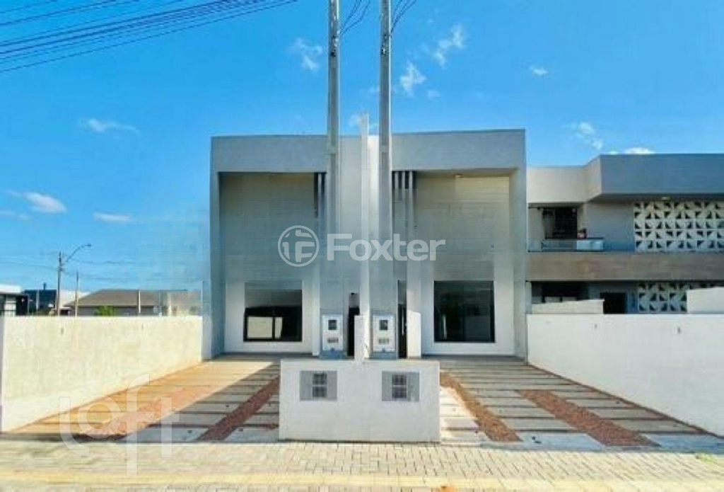 Casa à venda com 3 quartos, 115m² - Foto 1