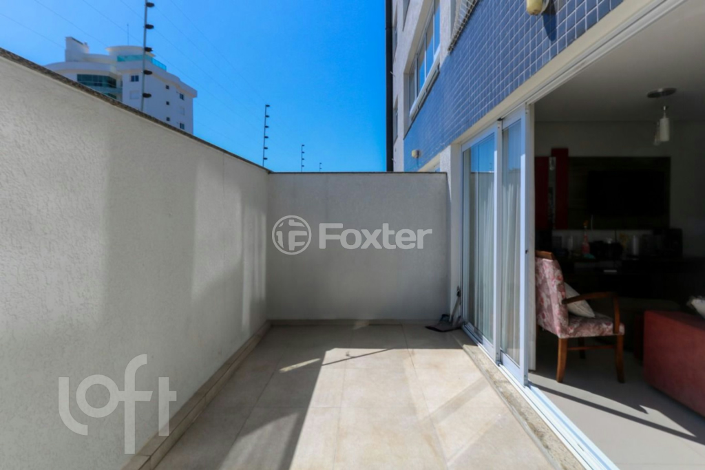 Apartamento à venda com 3 quartos, 99m² - Foto 30