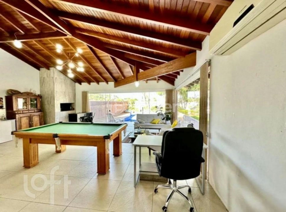Casa à venda com 3 quartos, 245m² - Foto 3