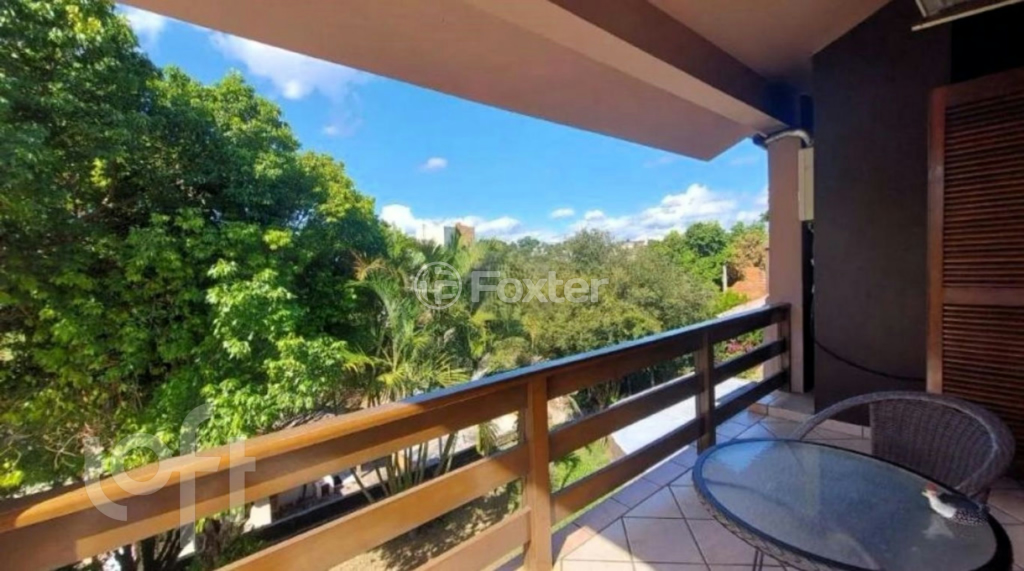 Casa à venda com 3 quartos, 245m² - Foto 9