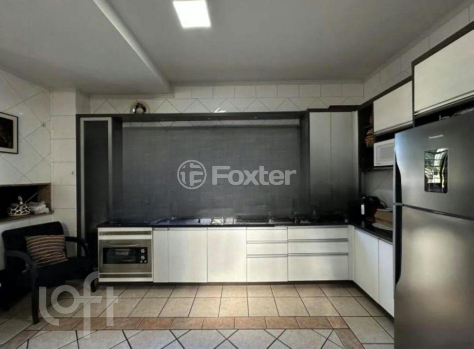 Casa à venda com 3 quartos, 245m² - Foto 13