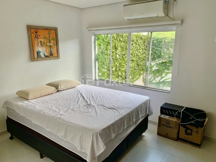 Casa à venda com 3 quartos, 119m² - Foto 11