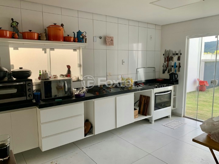 Casa à venda com 3 quartos, 119m² - Foto 7