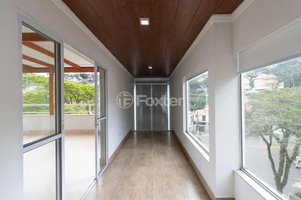 Casa à venda com 5 quartos, 300m² - Foto 42