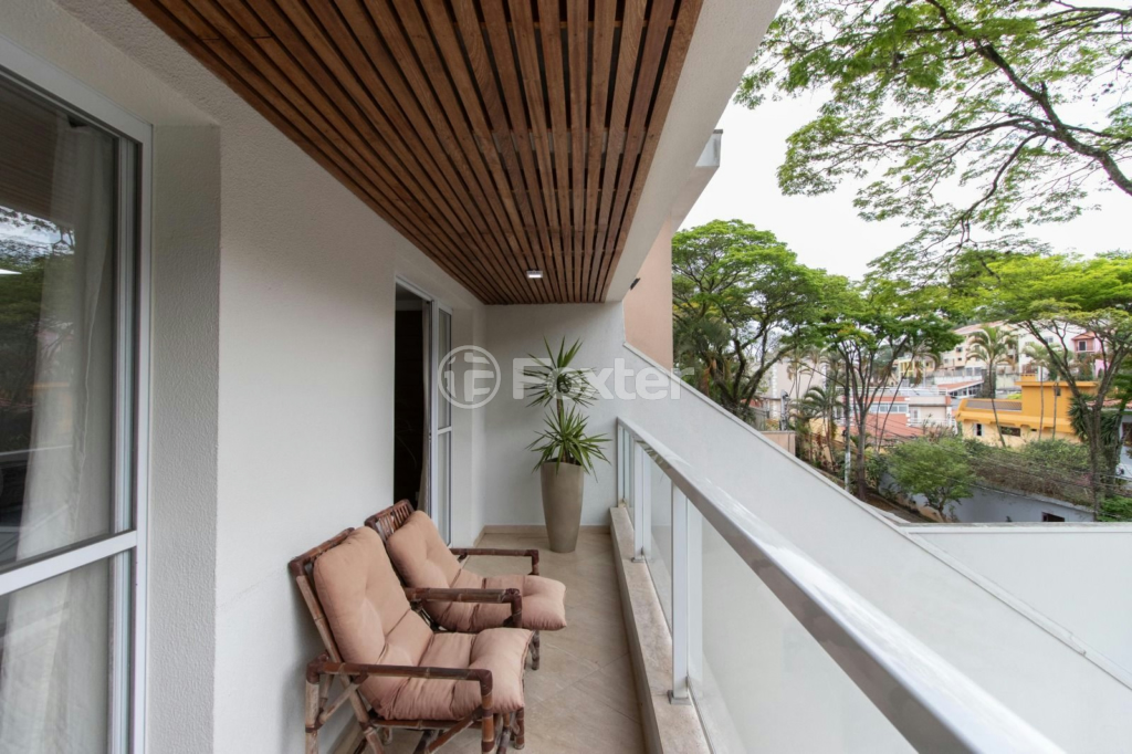 Casa à venda com 5 quartos, 300m² - Foto 34