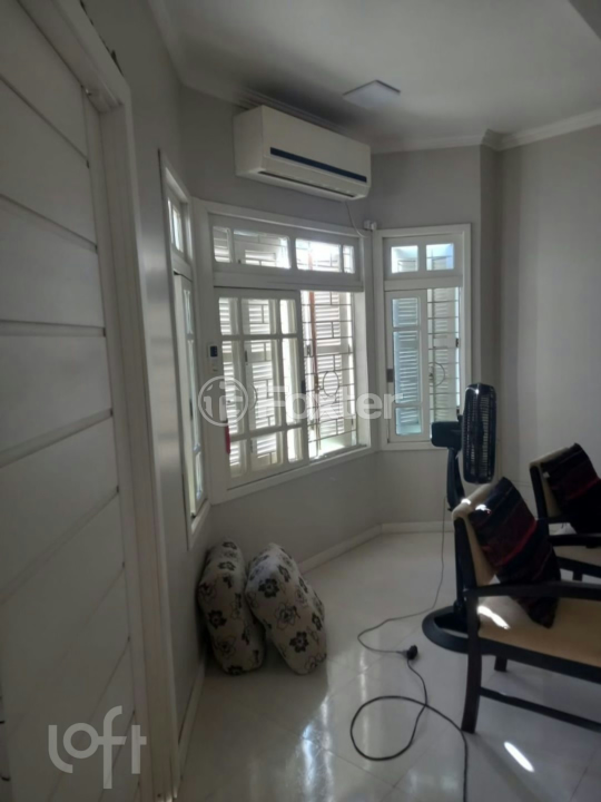 Casa à venda com 4 quartos, 201m² - Foto 8