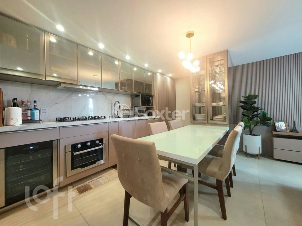 Apartamento à venda com 2 quartos, 61m² - Foto 4