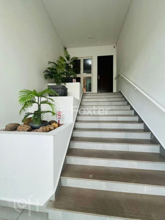 Apartamento à venda com 2 quartos, 65m² - Foto 24