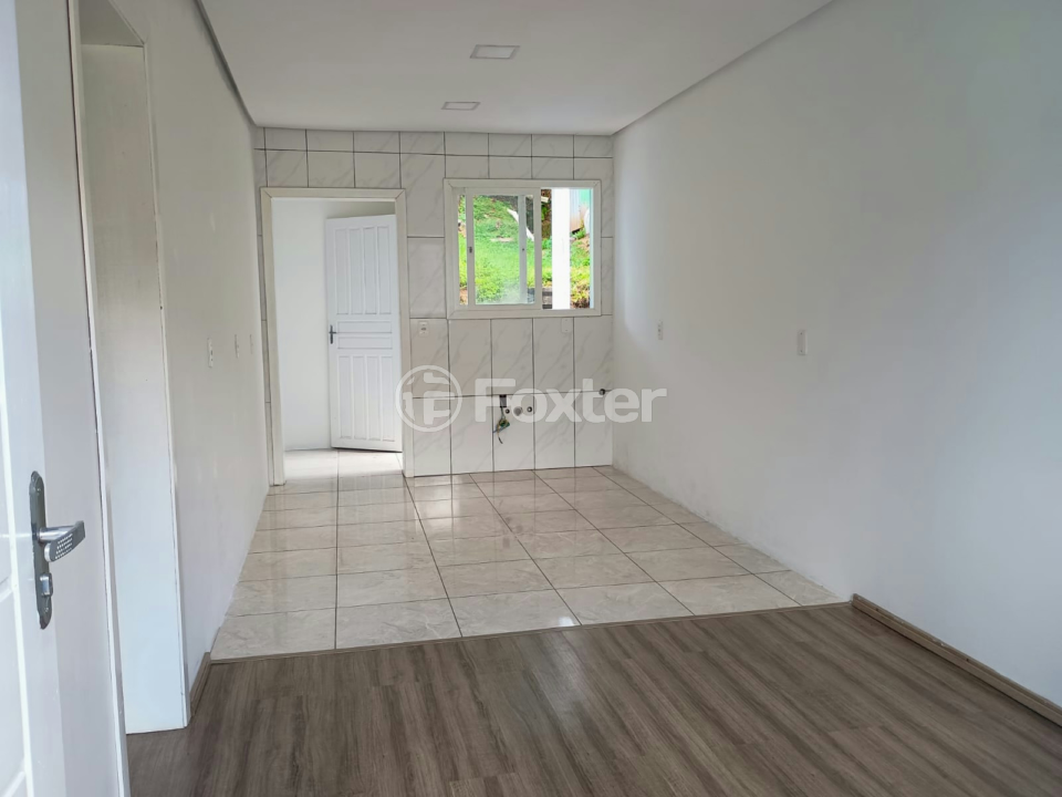 Casa à venda com 2 quartos, 59m² - Foto 4