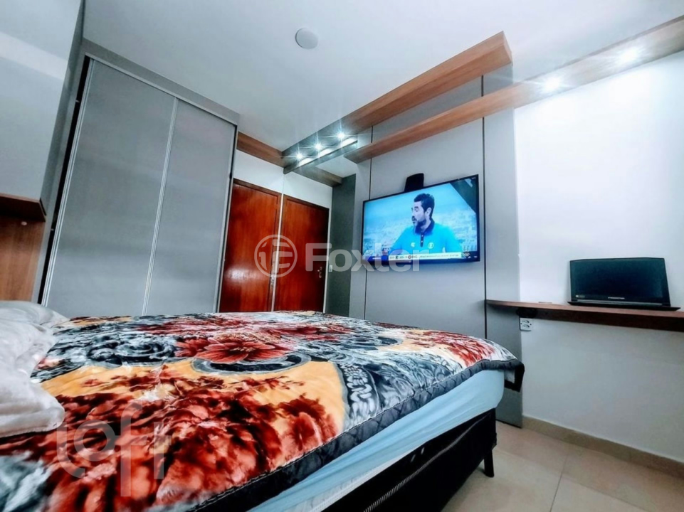 Casa à venda com 2 quartos, 65m² - Foto 2