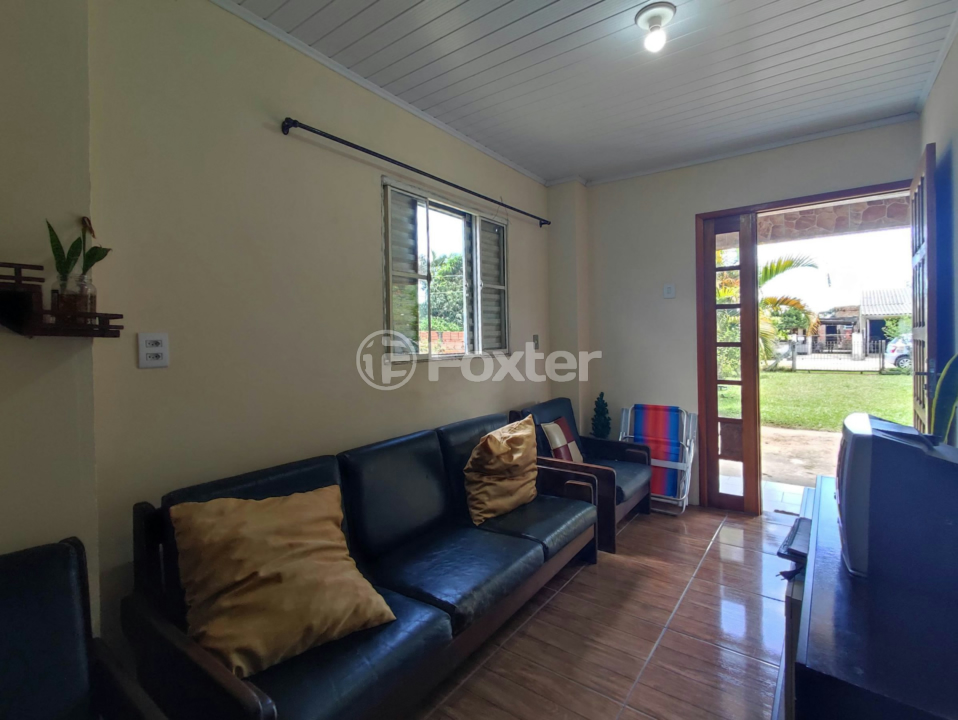 Casa à venda com 2 quartos, 141m² - Foto 2