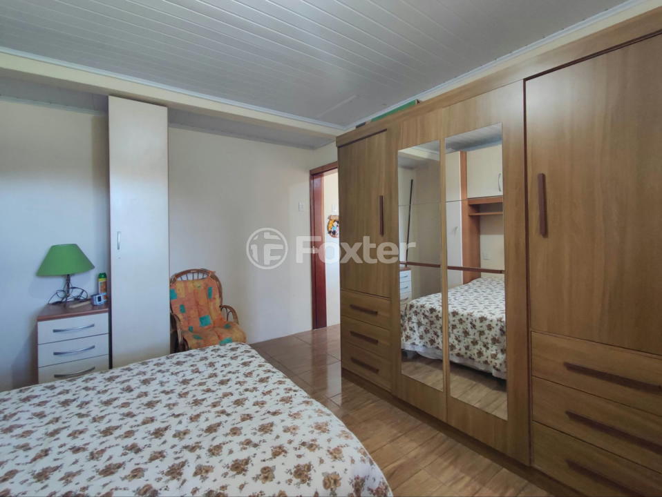 Casa à venda com 2 quartos, 141m² - Foto 4