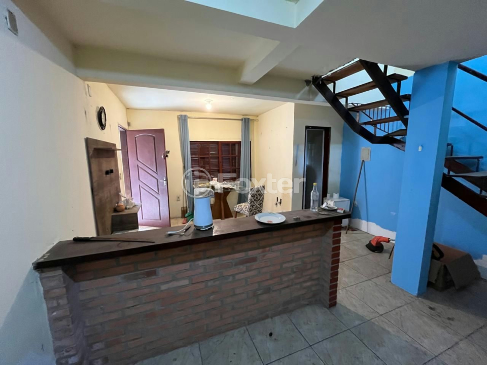 Casa à venda com 3 quartos, 173m² - Foto 2