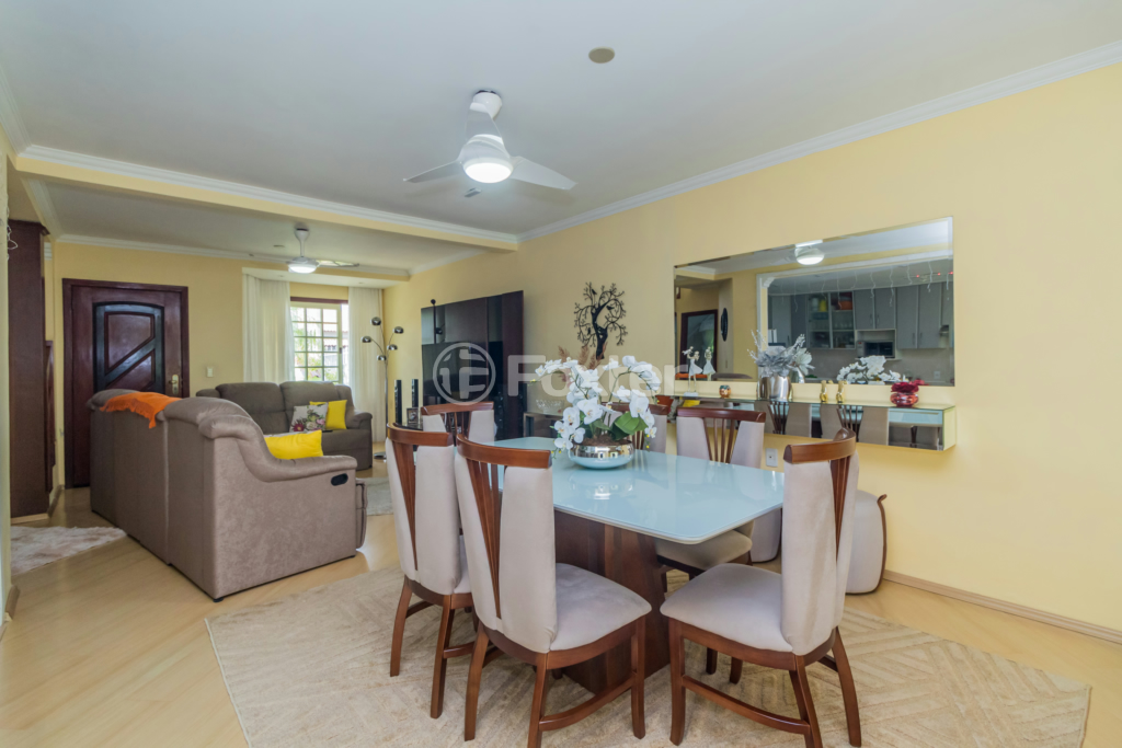 Casa à venda com 3 quartos, 253m² - Foto 8