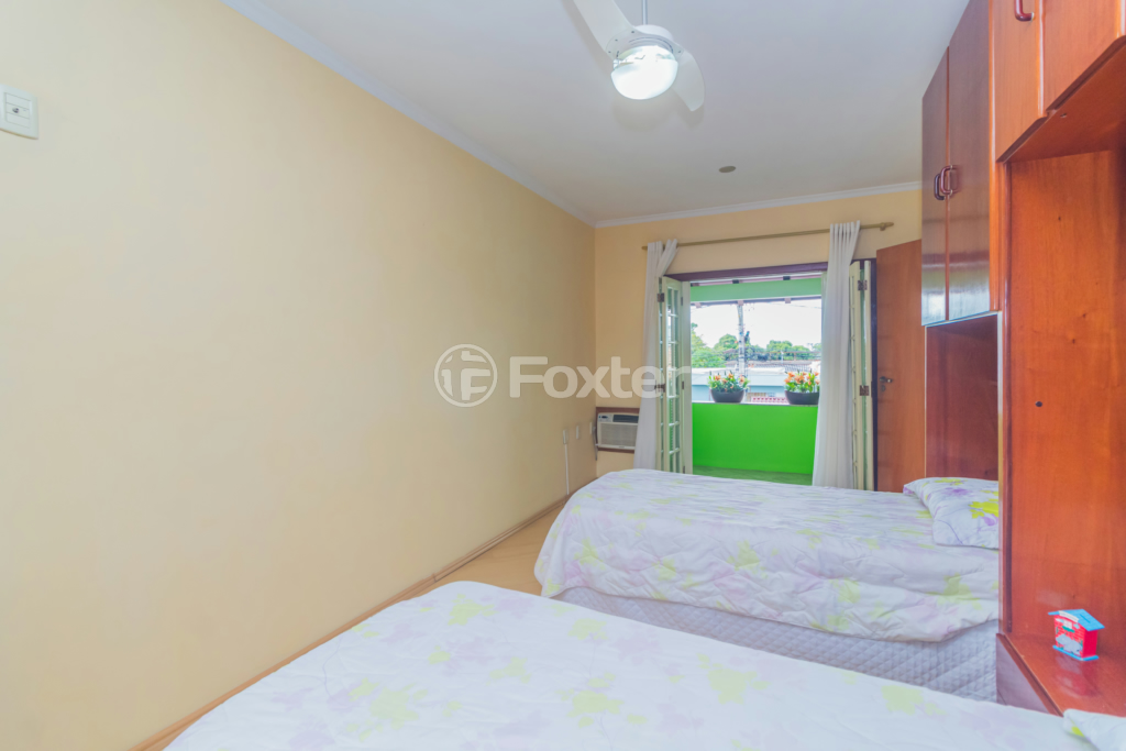 Casa à venda com 3 quartos, 253m² - Foto 18