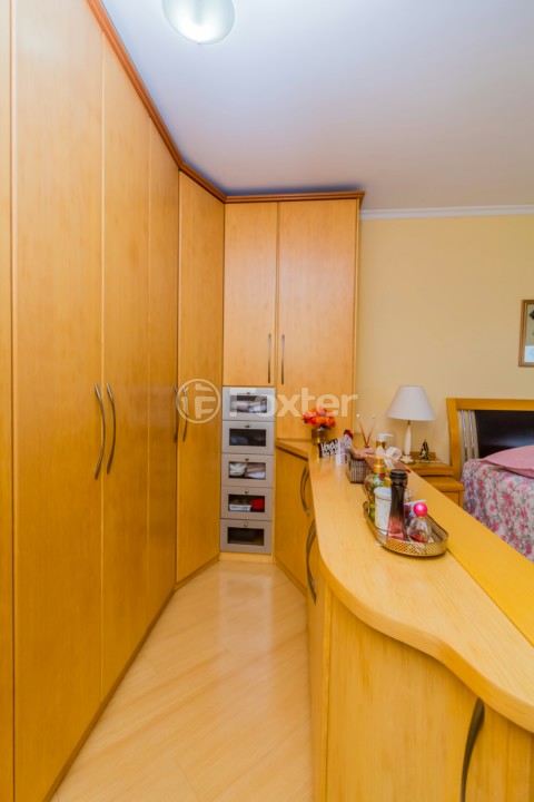 Casa à venda com 3 quartos, 253m² - Foto 29