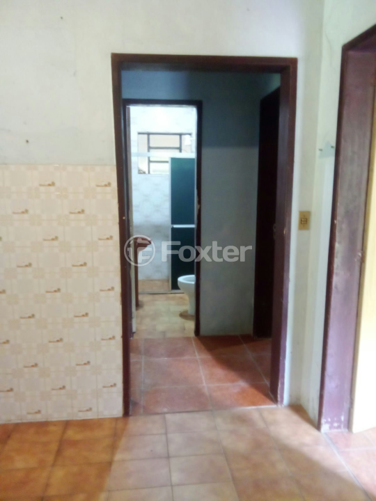 Casa à venda com 2 quartos, 70m² - Foto 4
