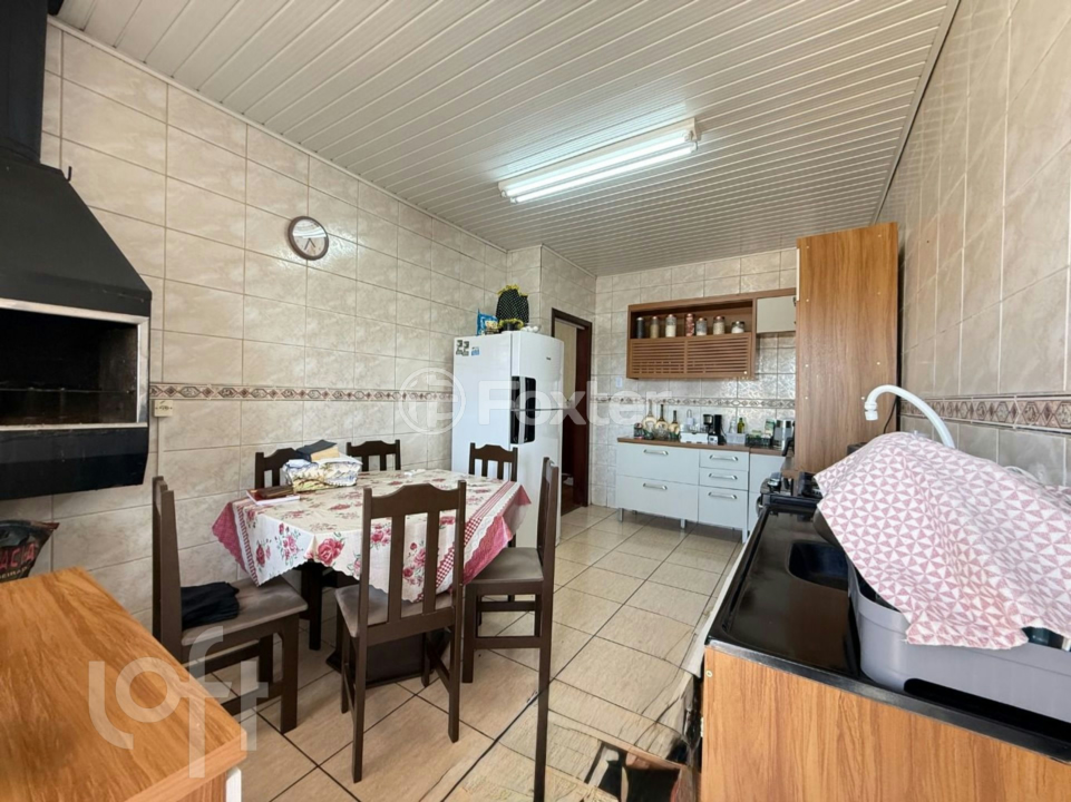 Casa à venda com 4 quartos, 250m² - Foto 46